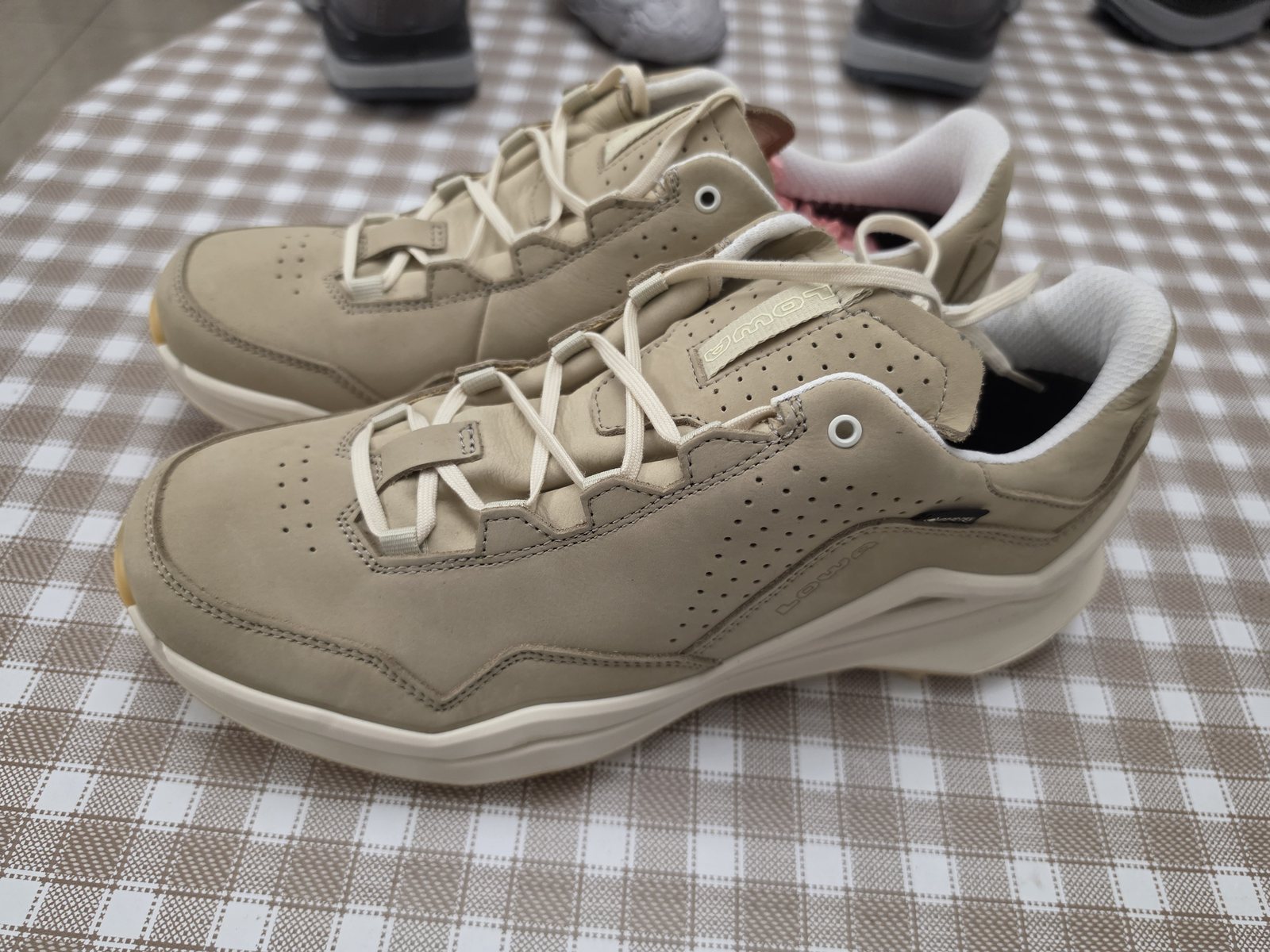 LOWA Maddox Pro LT GTX Lo